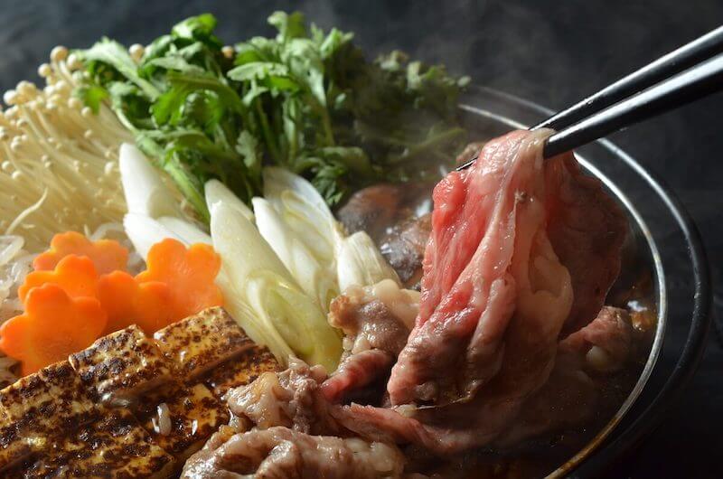 肉屋が教える関東風と関西風のすき焼きレシピ 簡単なのに美味しい さがえ精肉